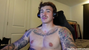 Froufoune  17-08-2021 video gape